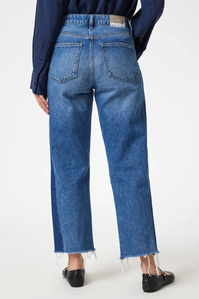 Savannah Straight Leg Jeans